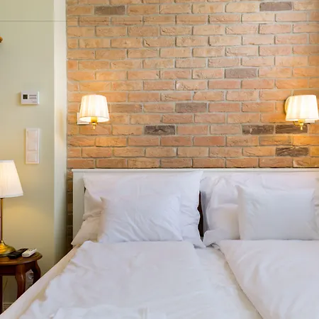 Hotel Roland 3*